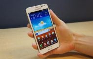 Galaxy Note GT-N7000 - Hand Holding White Galaxy Note GT-N7000 - Droid Views